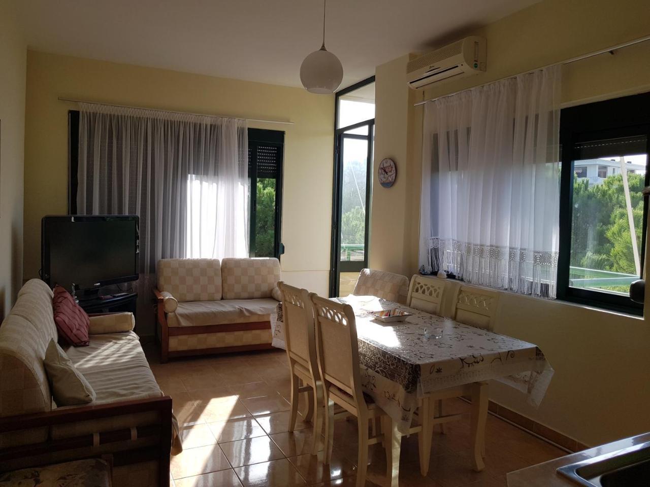 Holiday Family Apartment Golem (Tirana) Exterior foto